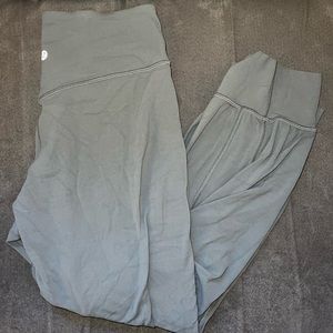lululemon align jogger crop in grey sage